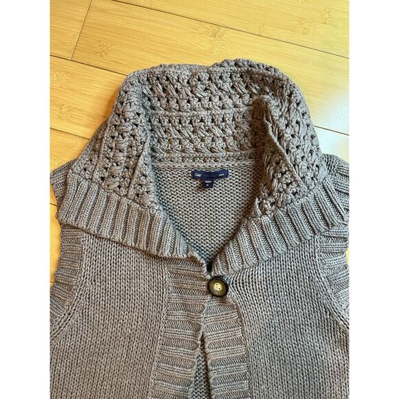 Gap Women’s Tan Crochet Knit Sleeveless Sweater Vest One Button Collared, Sz Med - Picture 9 of 10